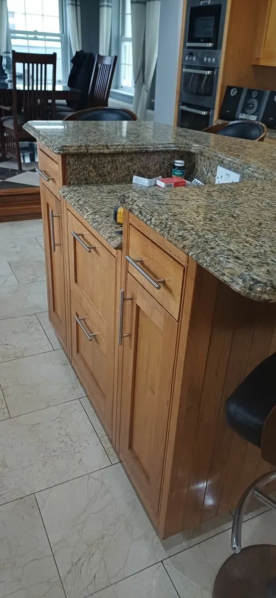 Kitchen island - Image 3