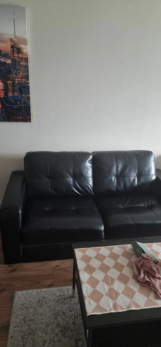 2 piece suite - Image 4