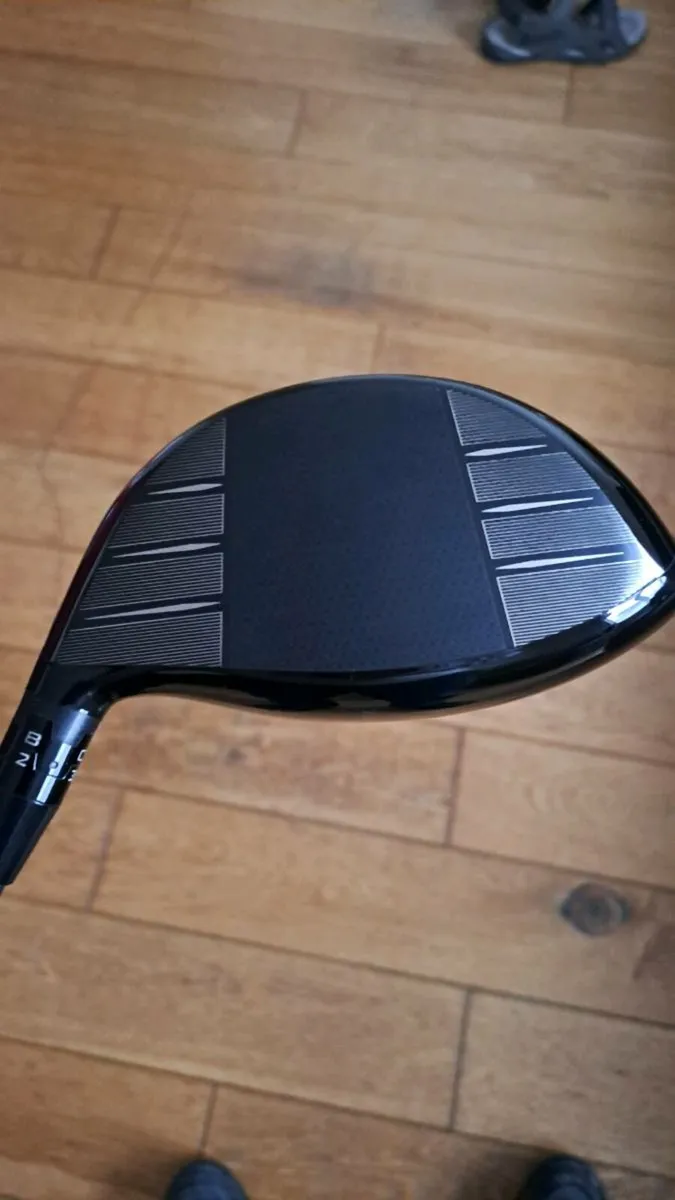 Titleist TSR2 Driver - Image 1