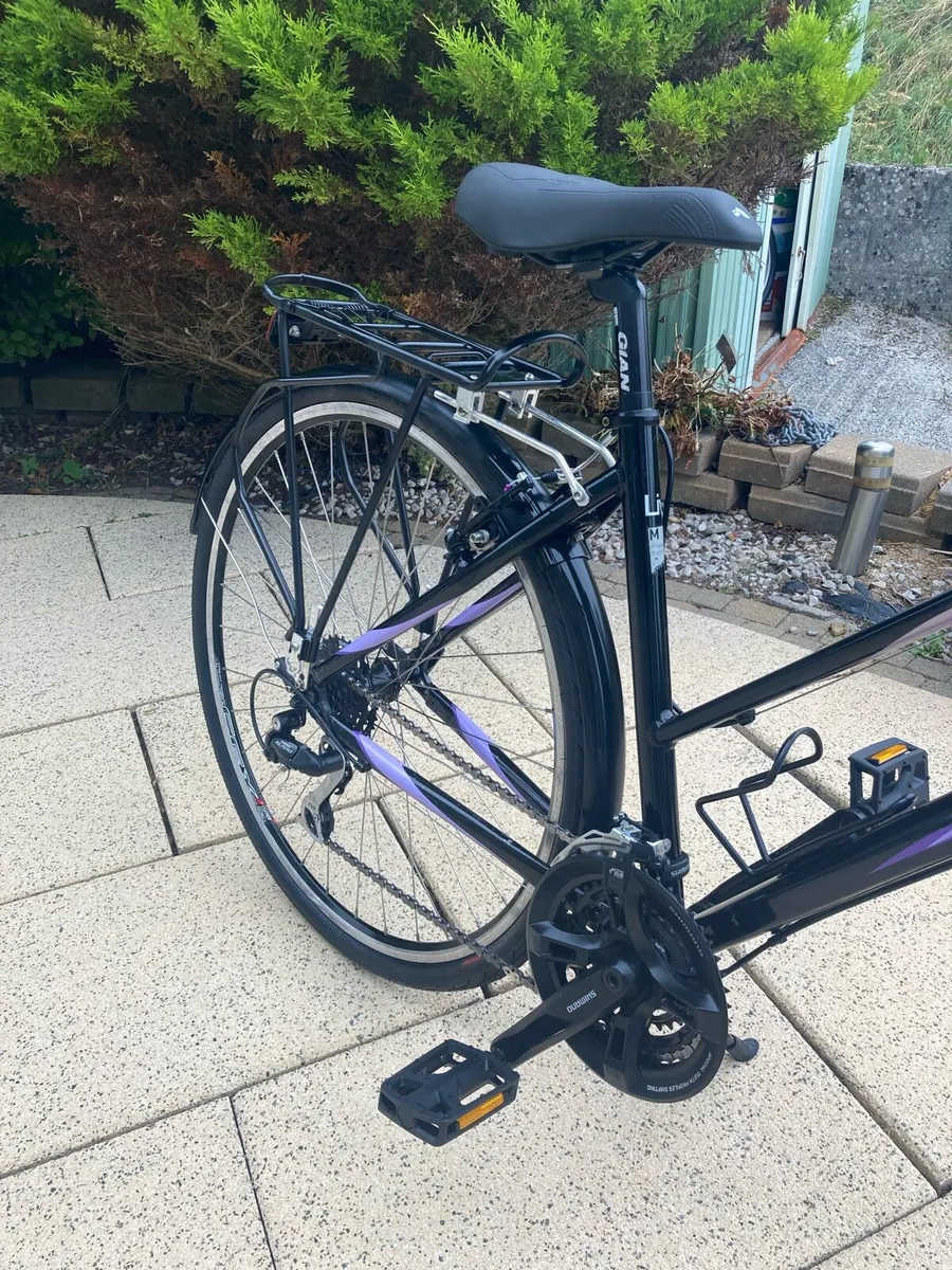 Ladies Giant Escape W hybrid bike - Image 3