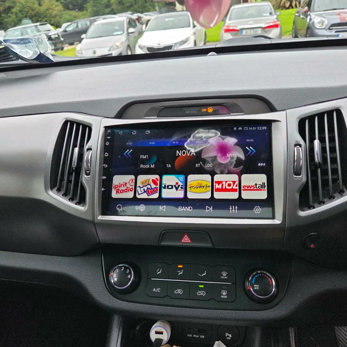 2012 kia sportage - Image 3