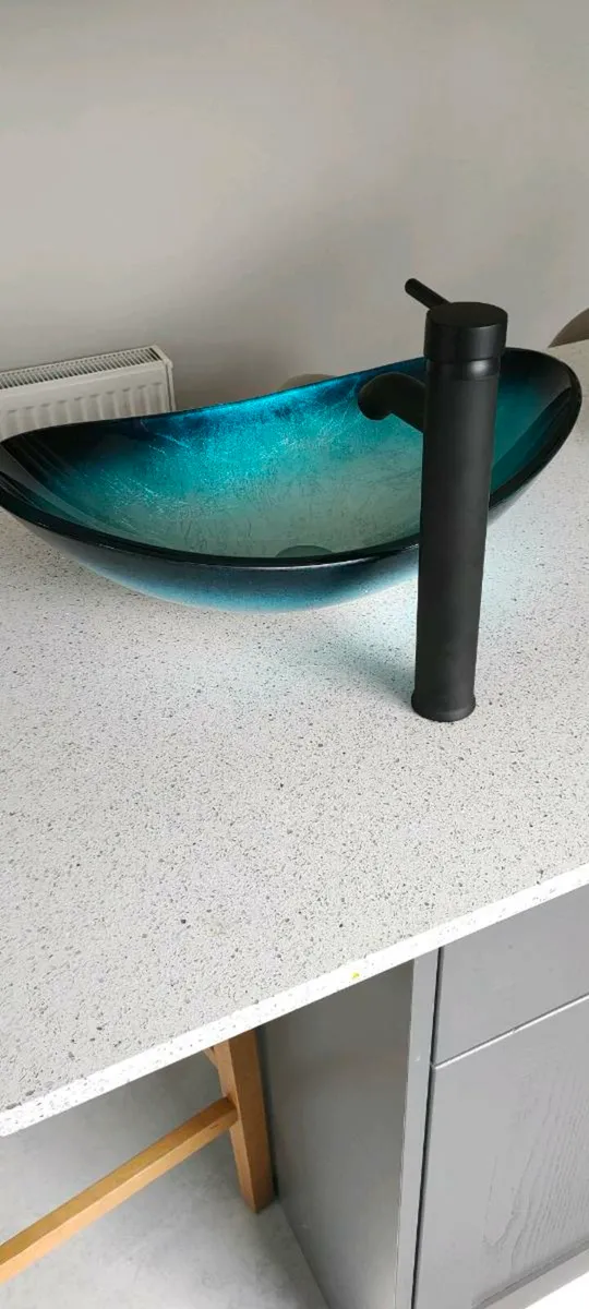 Glass sink basin - Image 3