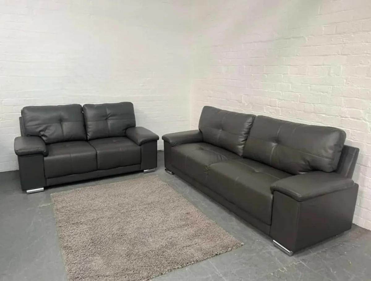 "5 seater Corner leather- Like New - Free delivery - Image 4