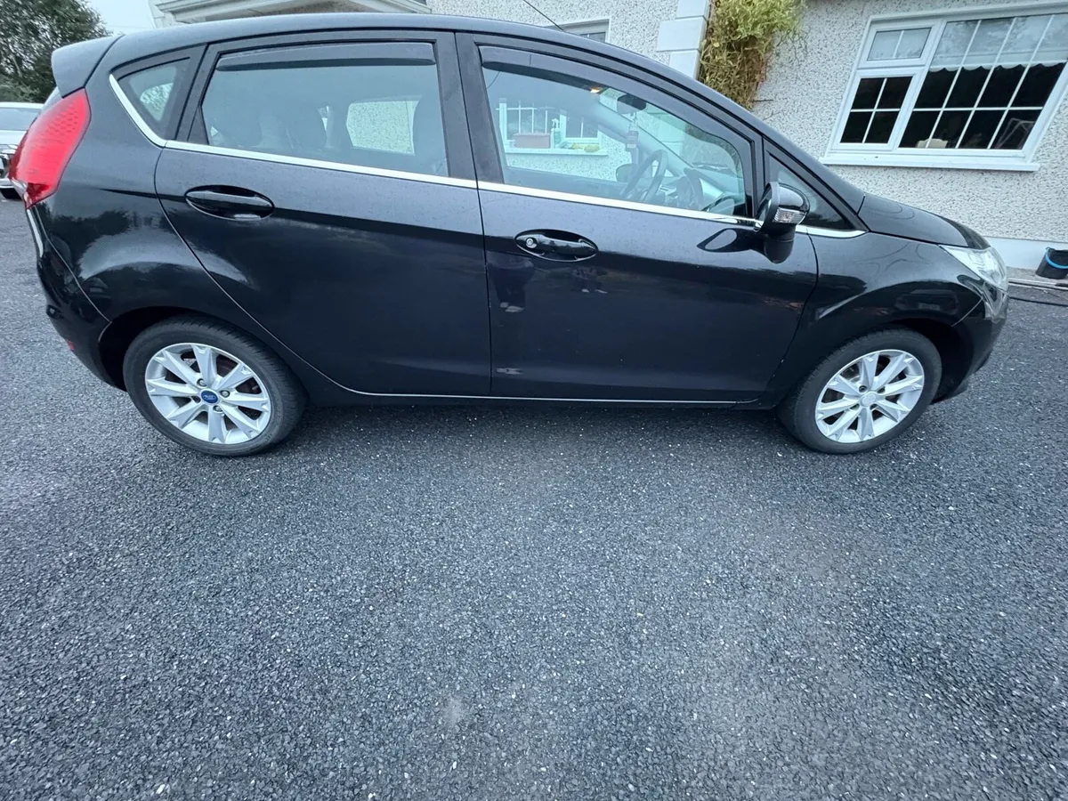 2011 Ford Fiesta ZTECH - Image 4