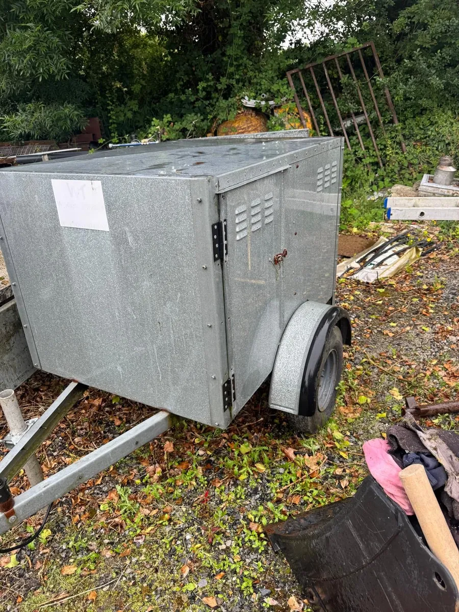 Dog trailer - Image 1