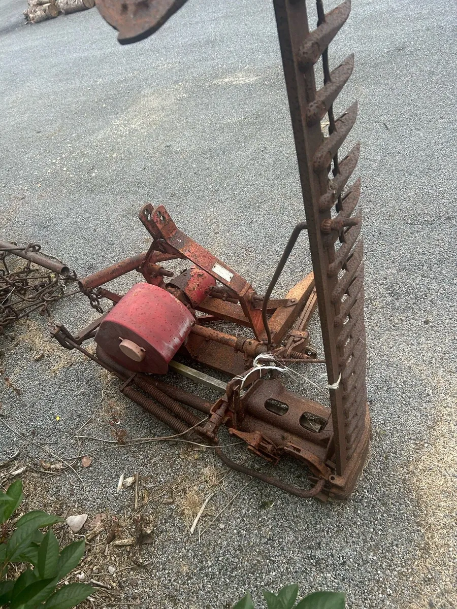 Finger bar mower and chain harrow - Image 3