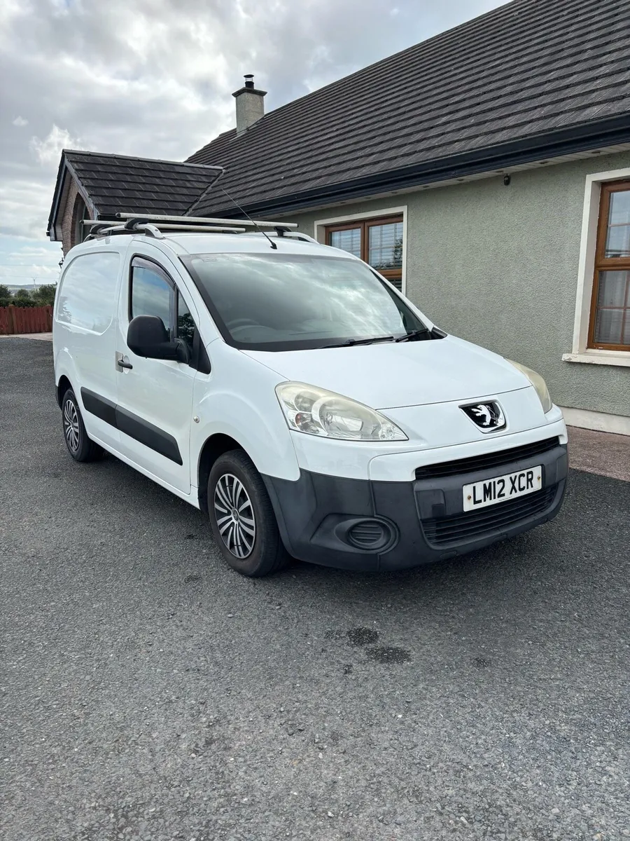 2012  Peugeot partner(berlingo) 200vrt - Image 2