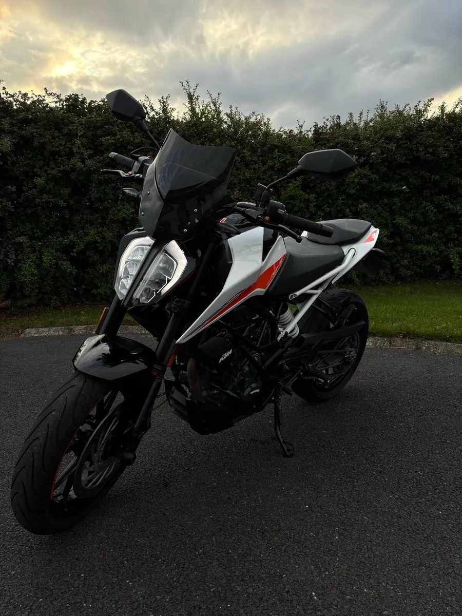 Ktm 390 duke 2021 - Image 1