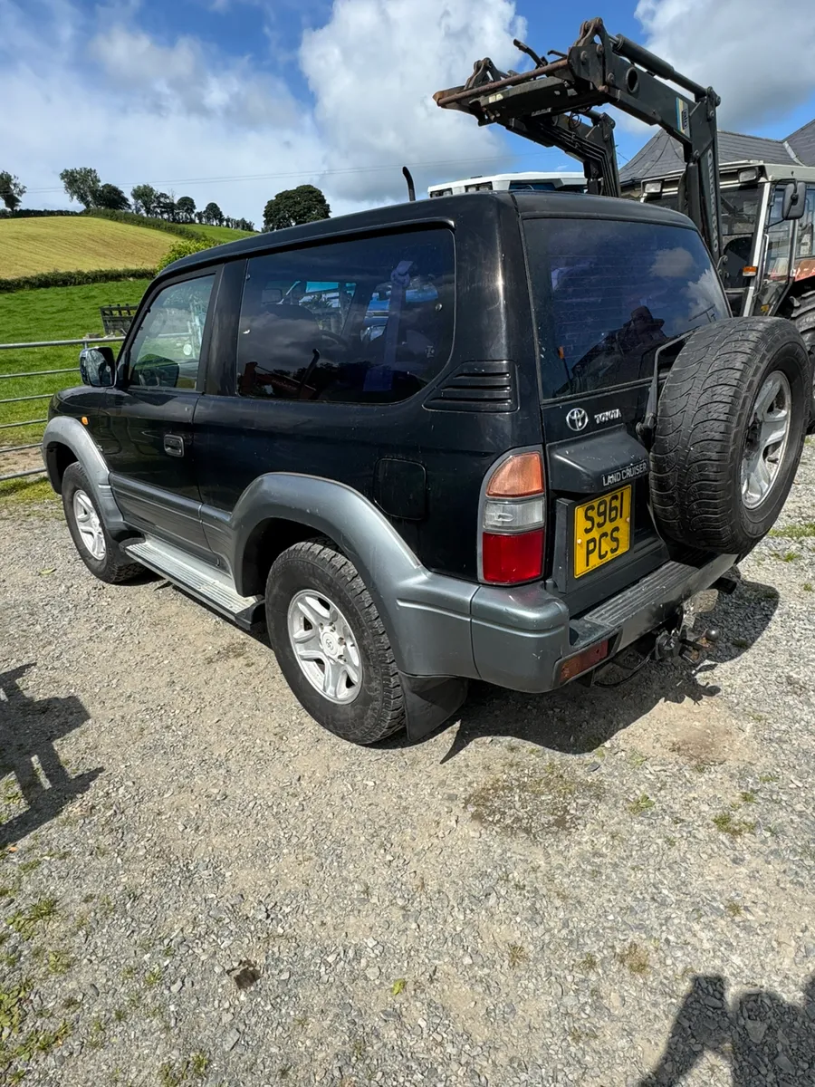 Toyota Land Cruiser - Image 4