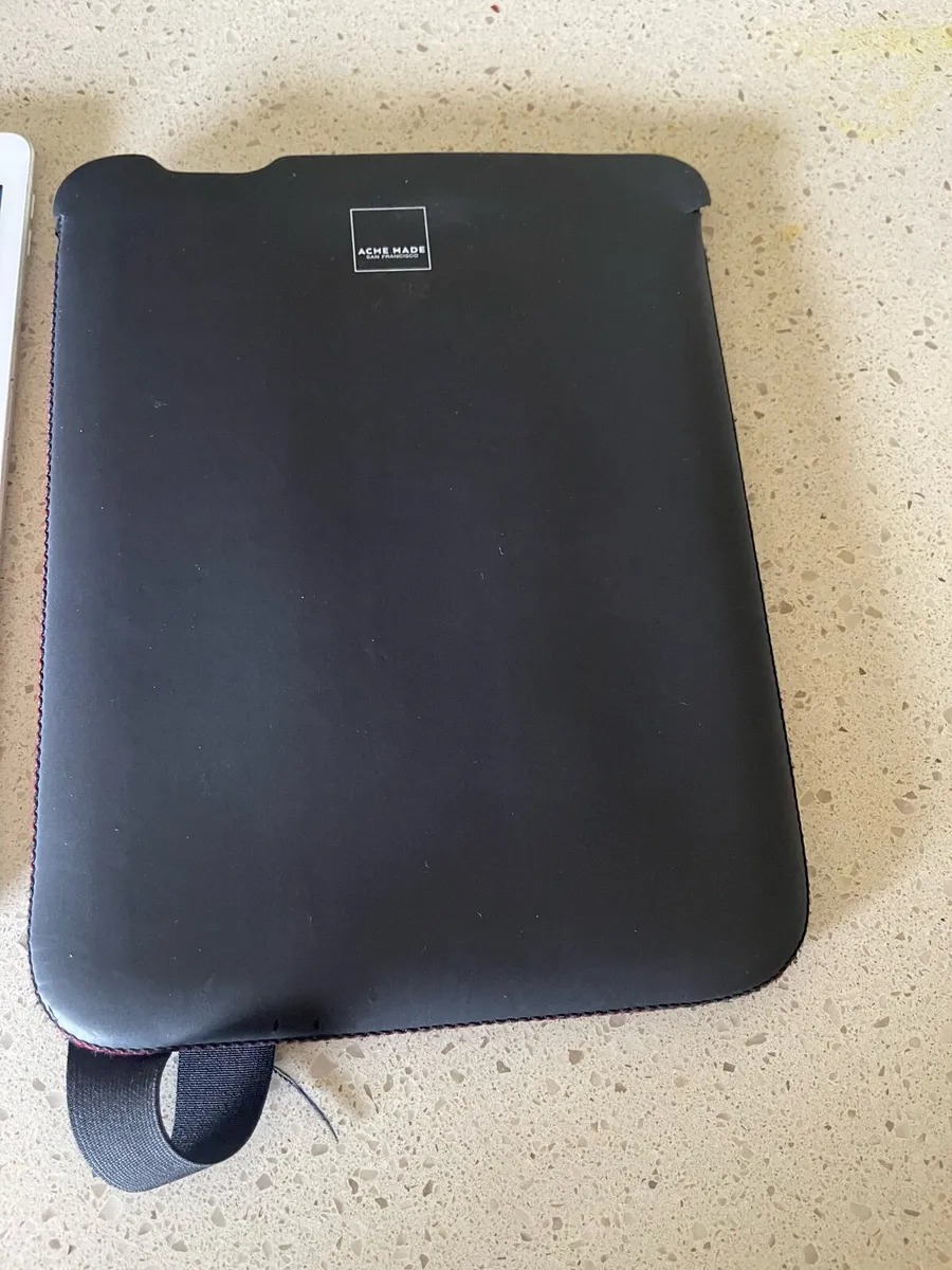 iPad 7th generation - Image 2