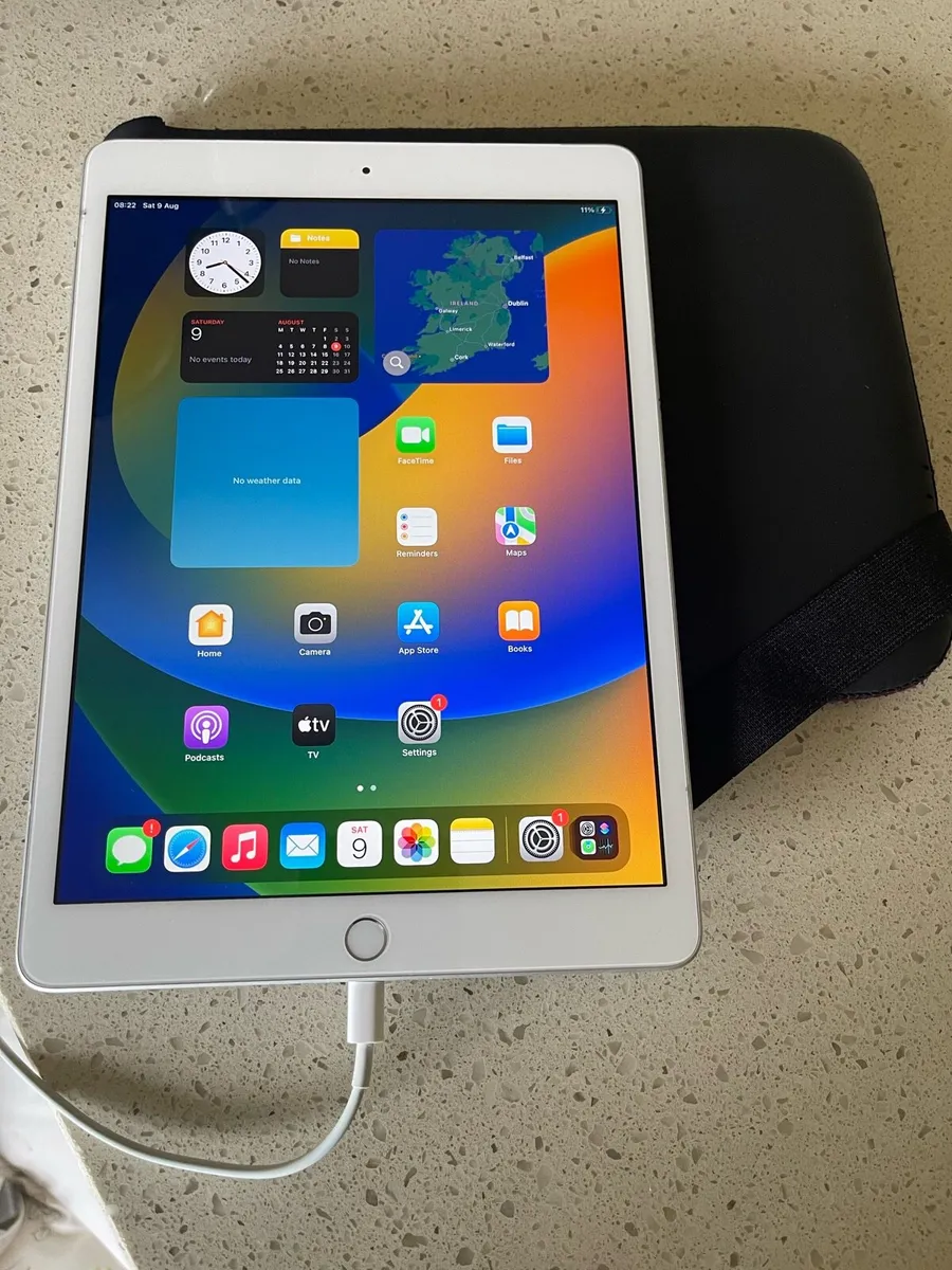 iPad 7th generation - Image 4