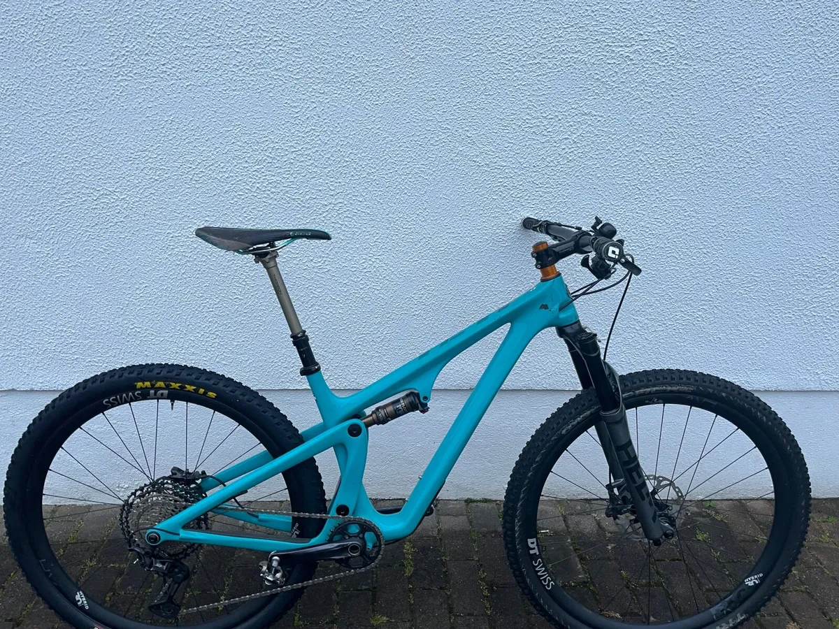 Mountain bike - Image 2