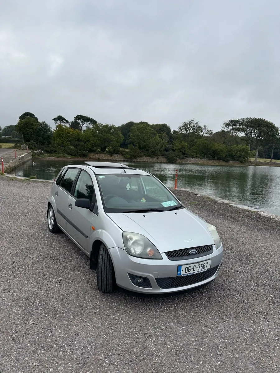 Ford Fiesta (low mileage) tax and tested - Image 1