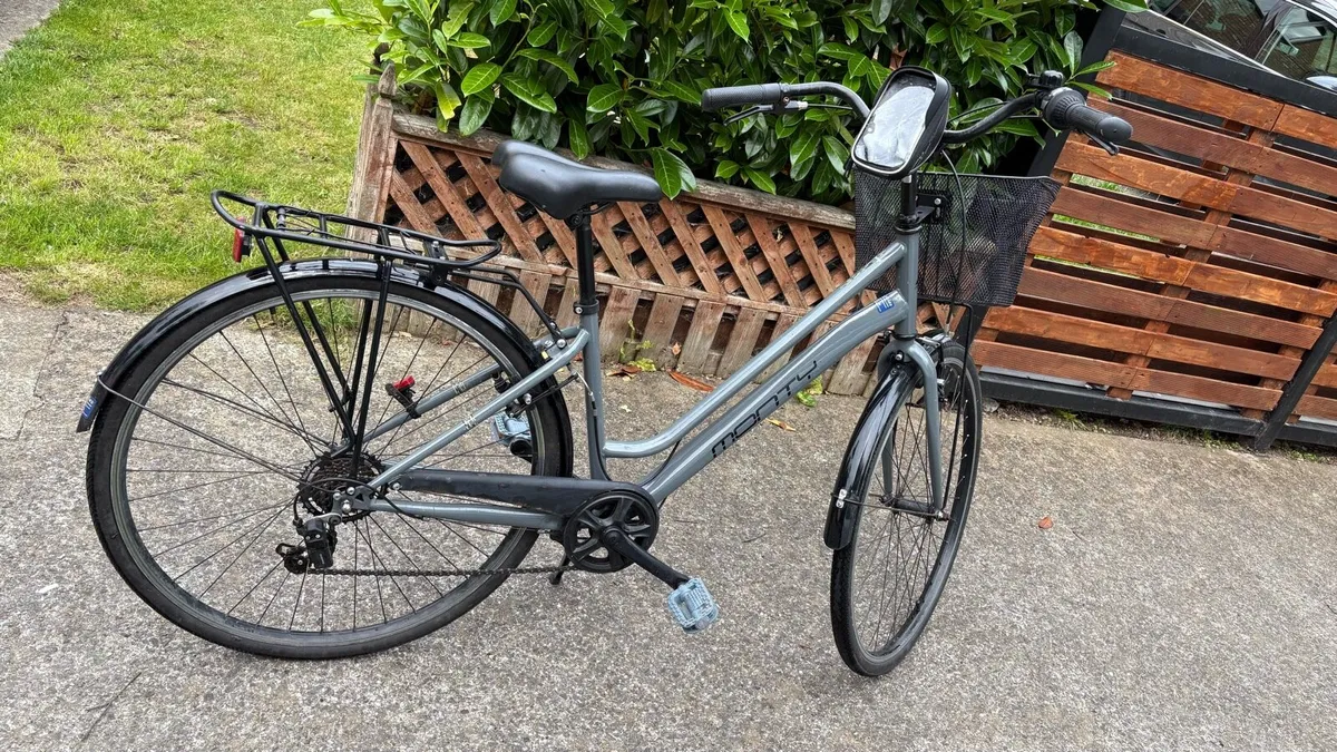 Monty Swing City Bike – Used, Good Condition - Image 1