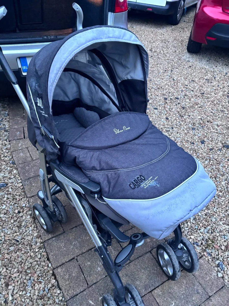 Silver Cross”pop” Pushchair and accessories - Image 3