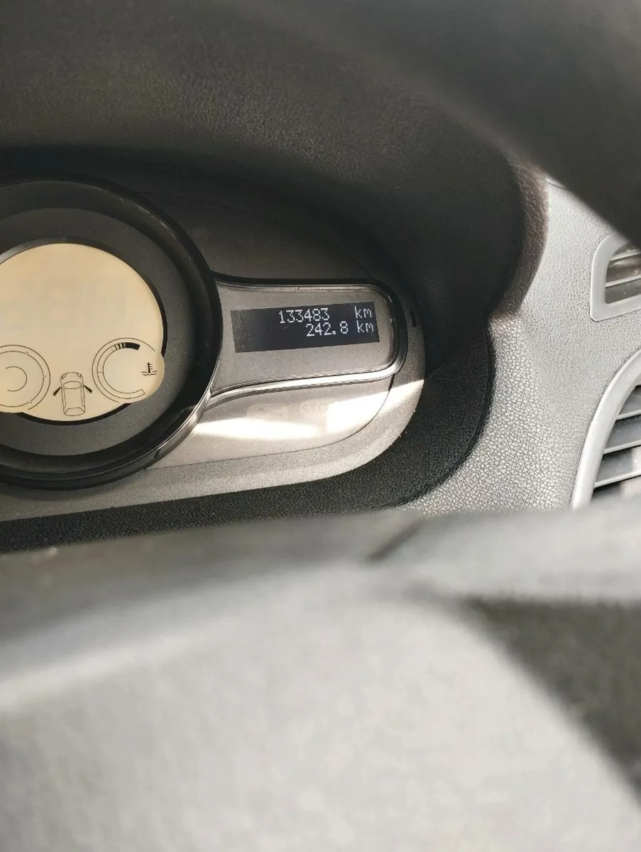 Renault Mégane 2010 - Image 2