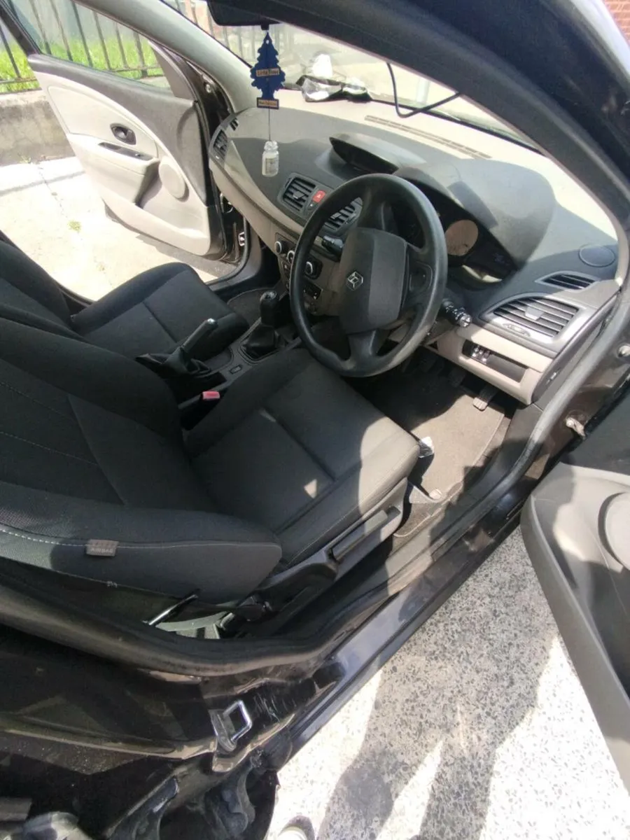 Renault Mégane 2010 - Image 3