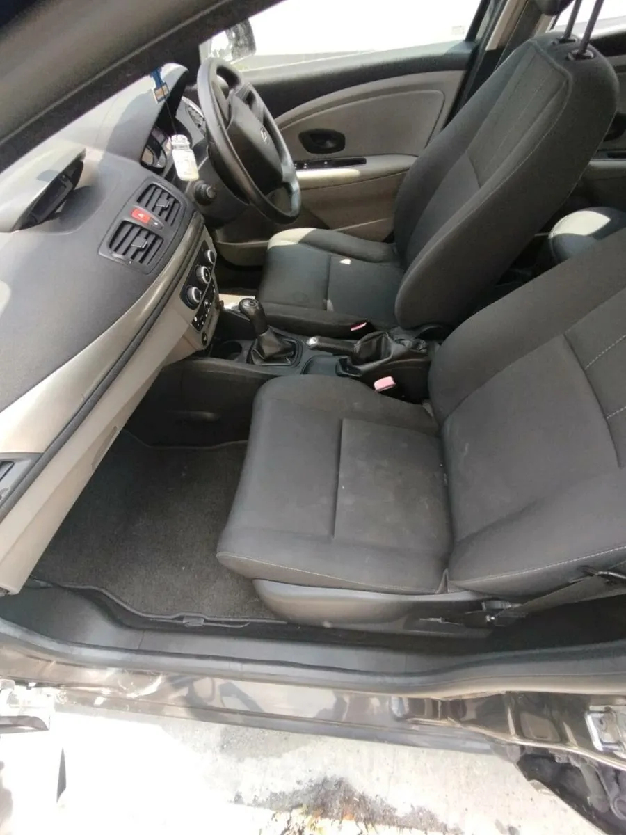 Renault Mégane 2010 - Image 4