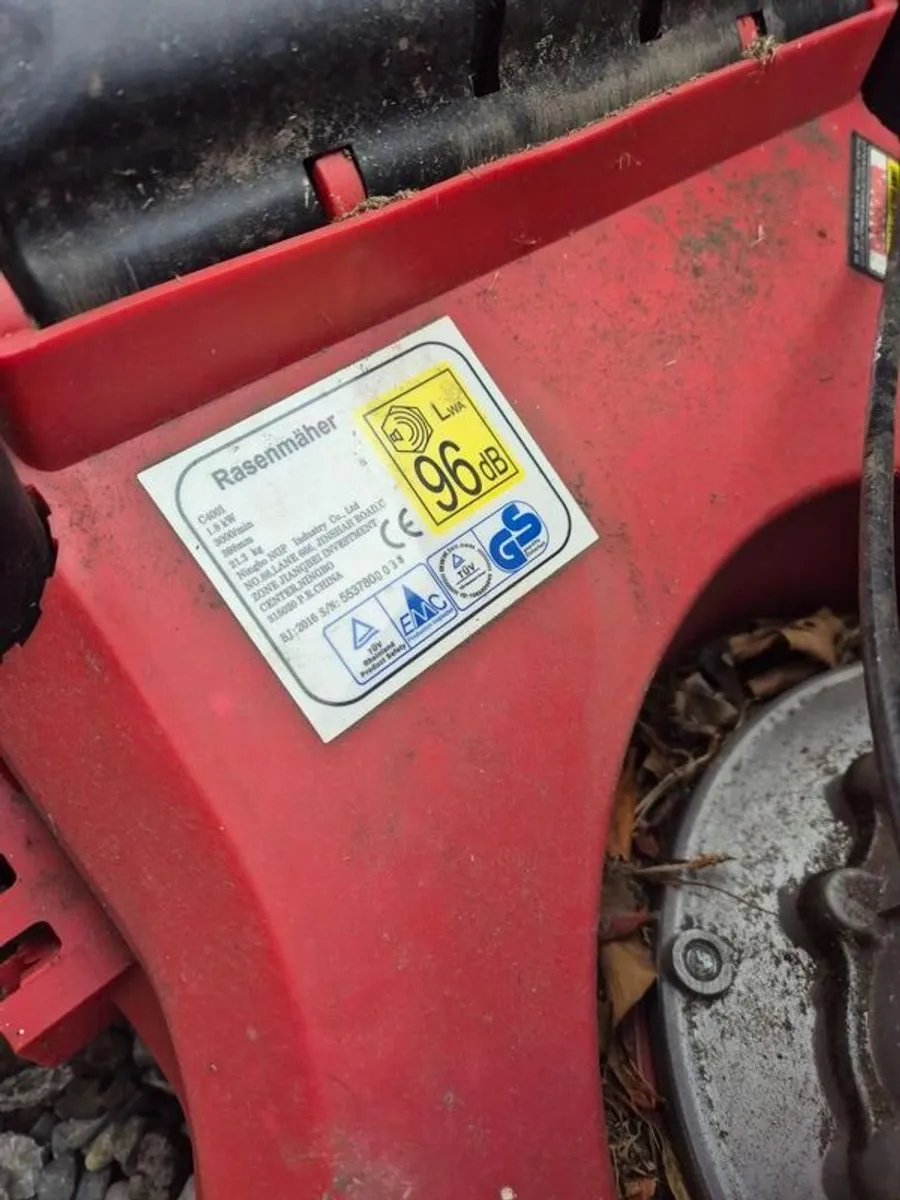 Ride on Mower (Needs work) and Push Mower (Running grand). - Image 3