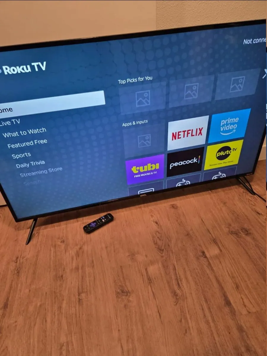 ONN 50" 4K UHD LED Roku Smart TV good condition wi