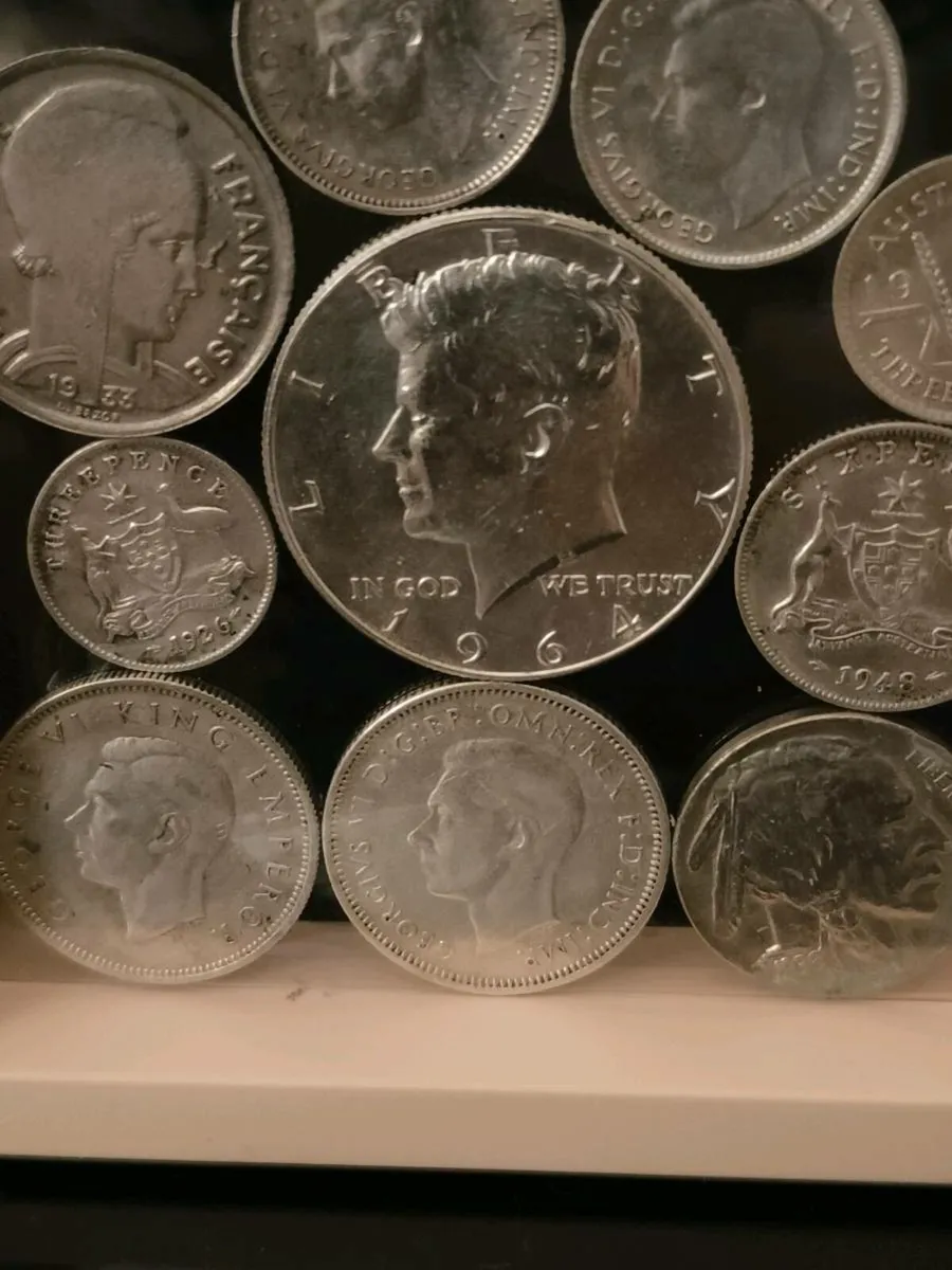 10 framed 1940-50s silver coins - Image 2