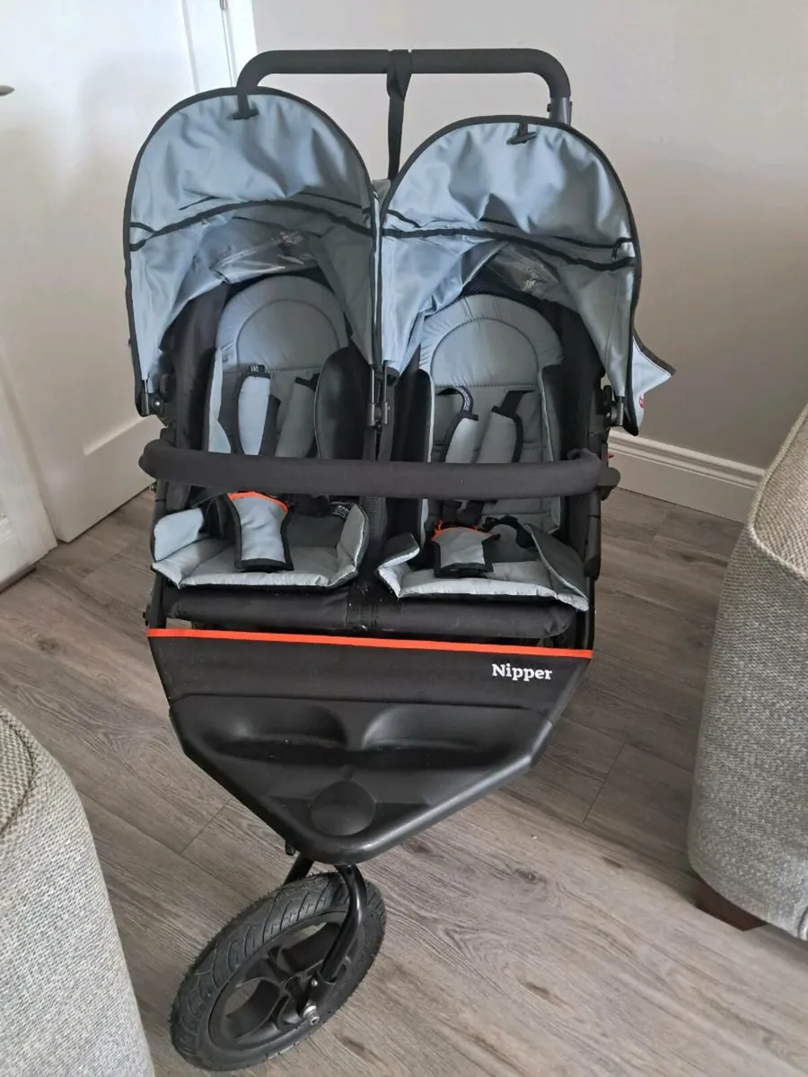 Out n About V5 Double Nipper Rocksalt Grey - Image 4
