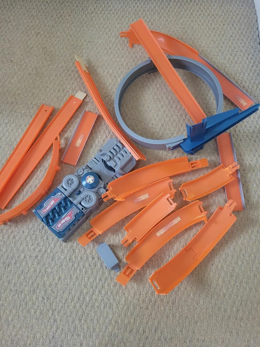 Hot Wheels track. Free to collect in Monkstown - Image 1