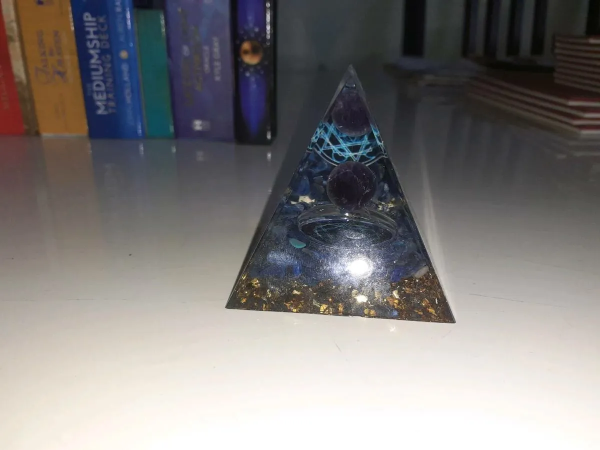 Tarot cards - crystal ball  - pyramid - Image 3