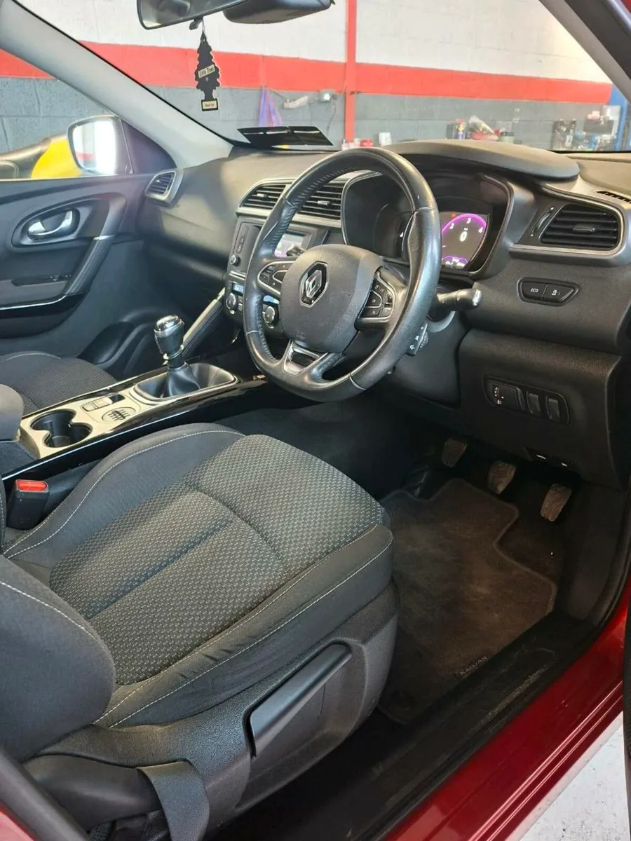 Renault kadjar 1.5 diesel 6speed manual - Image 3