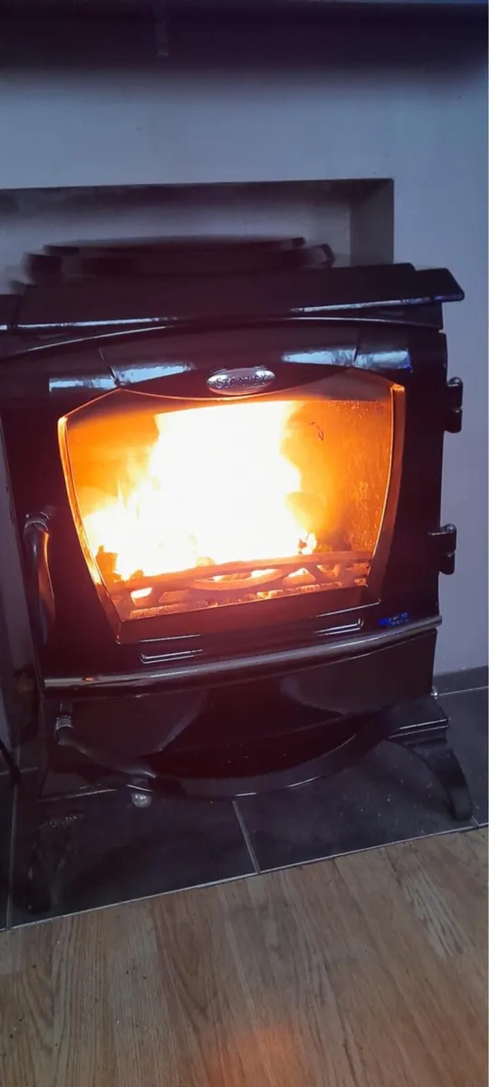 Stanley Reginald boiler stove - Image 1