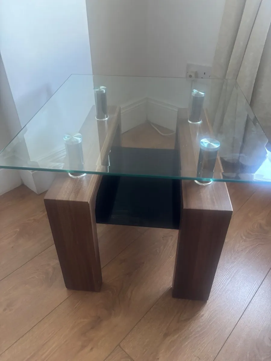 Coffee and side table - Image 1