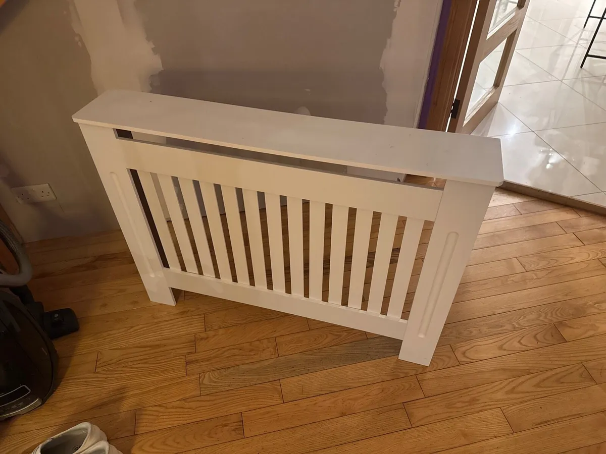 Radiator cover - Image 1
