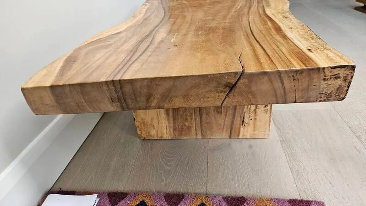 Stunning solid wood coffee table - Image 3