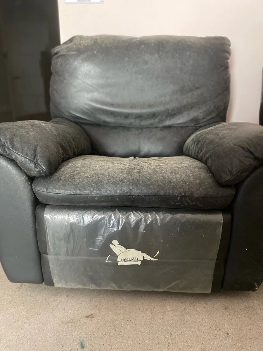 Black Arm chair - Image 3