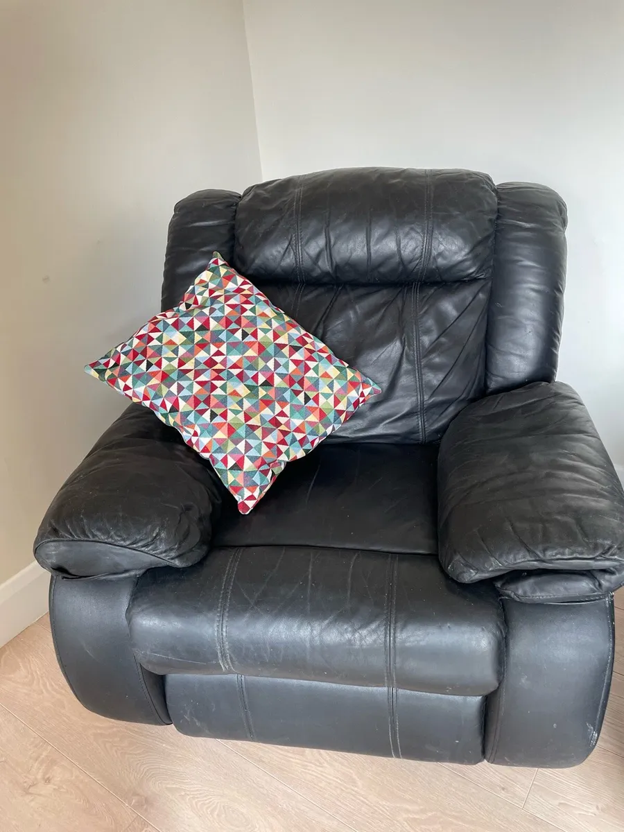 Black leather recliner chair - Image 1
