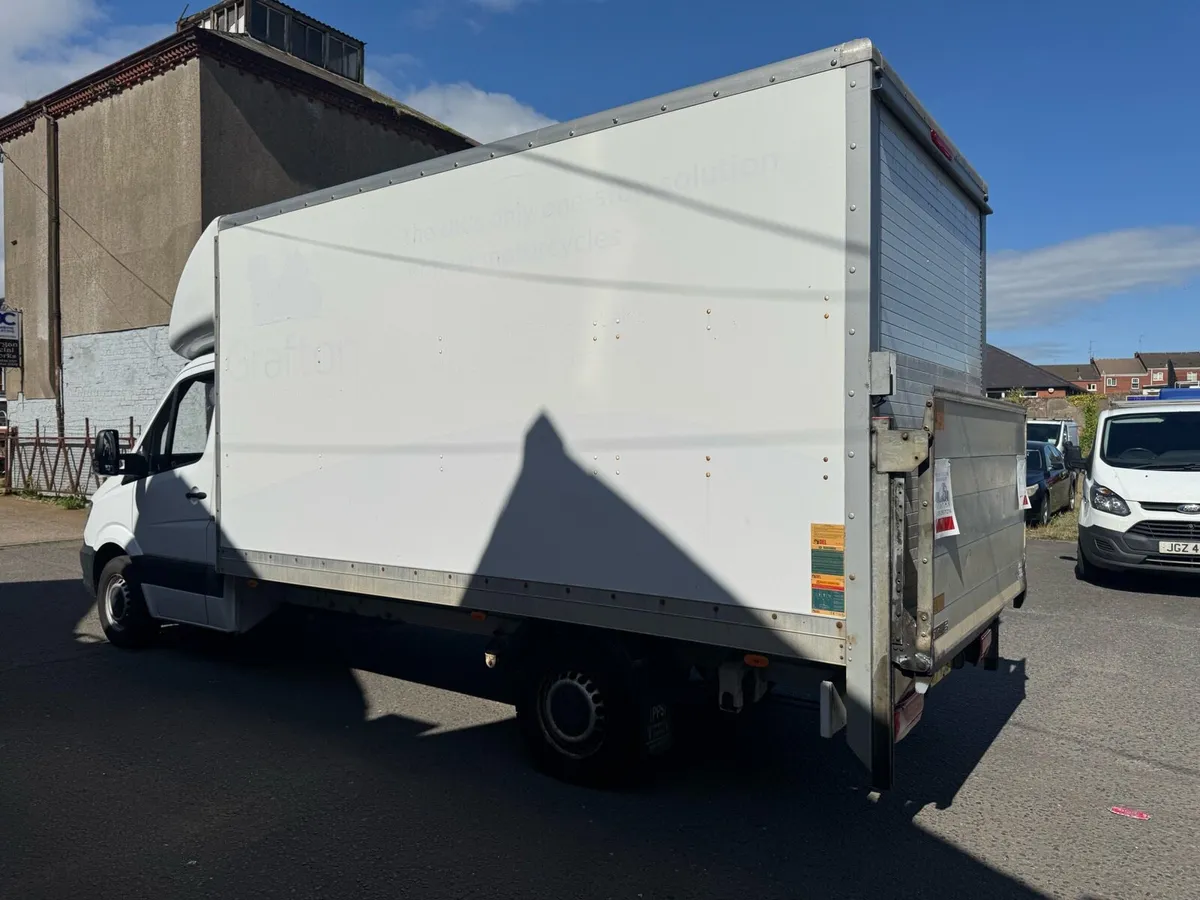 2018 Mercedes sprinter Luton - Image 4