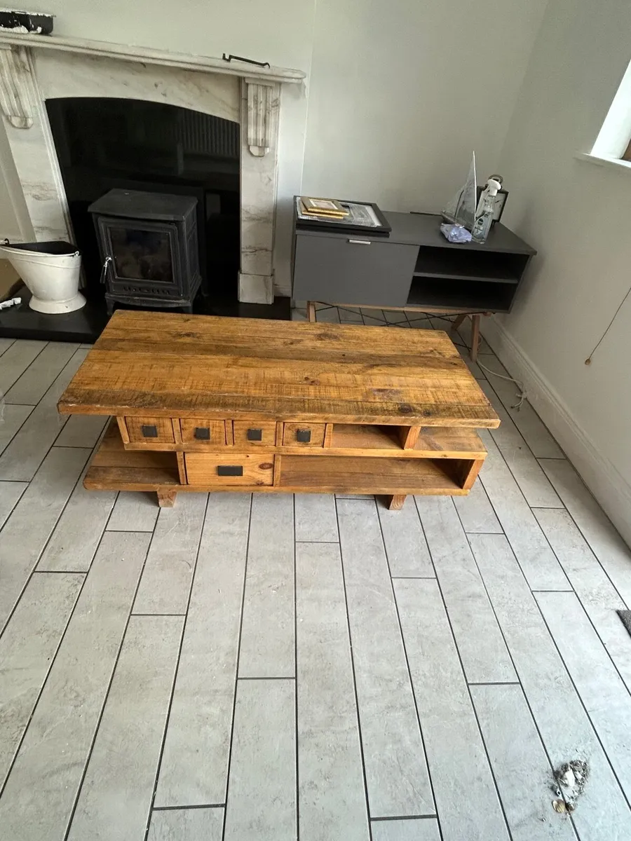 Coffee table [ Apothecary style ] - Image 1