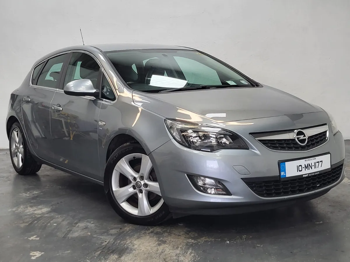 10 OPEL ASTRA  1.4  PETROL HATCHBACK - Image 1