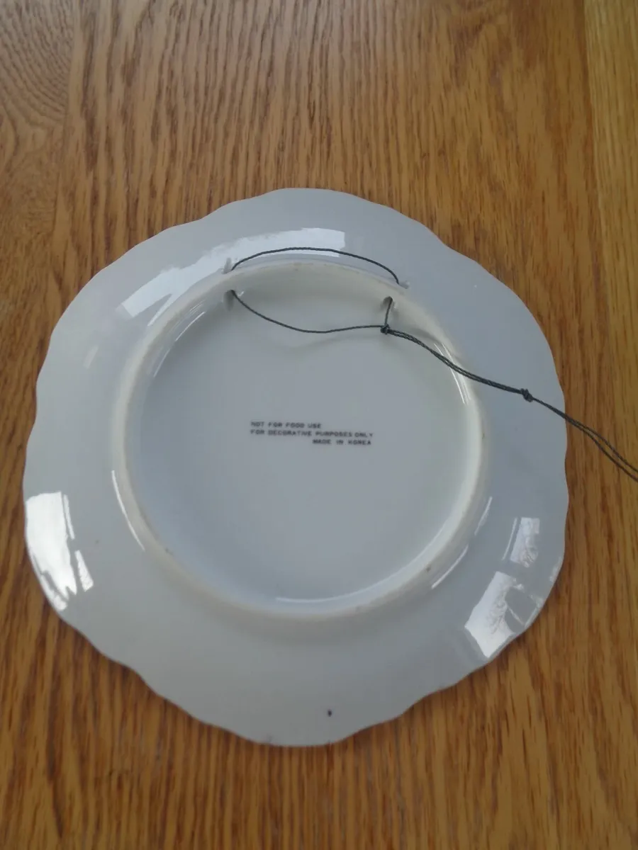Decorative Ceramic Wall Plate for Sale - Image 2