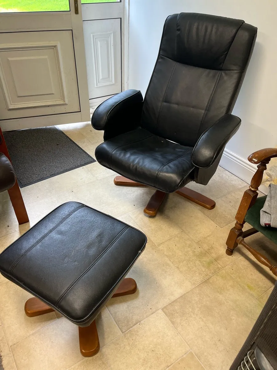 Leather arm chair - Image 1