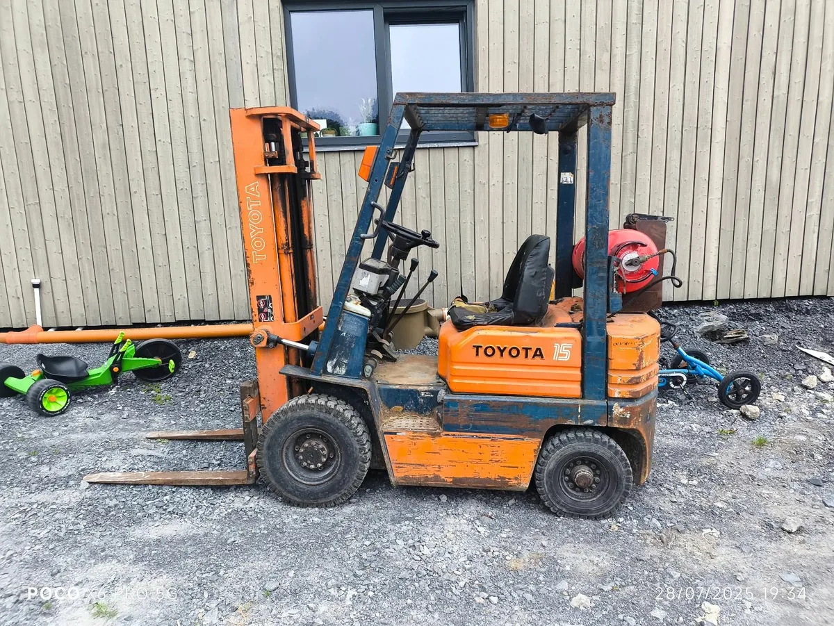 Forklift