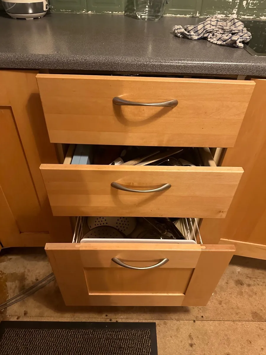 Kitchen units - Image 3