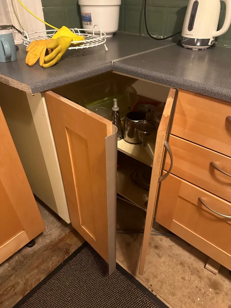Kitchen units - Image 4