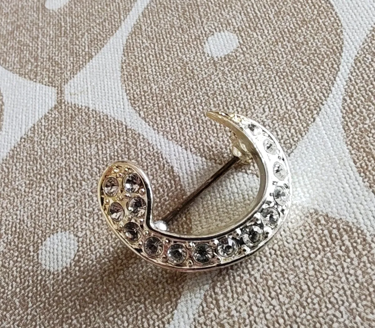 Retro brooch - Image 3