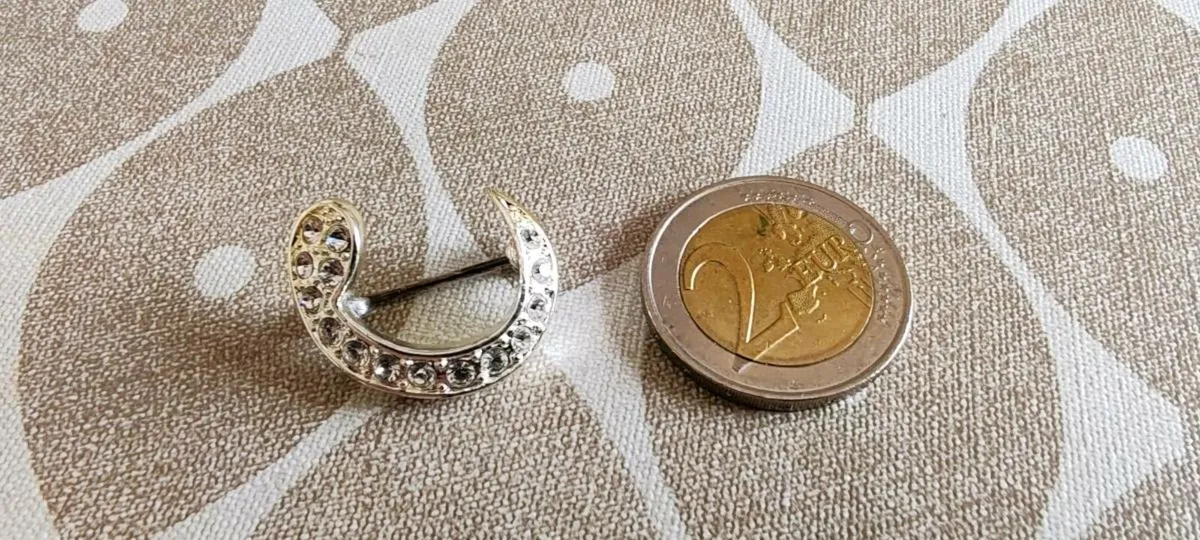 Retro brooch - Image 4