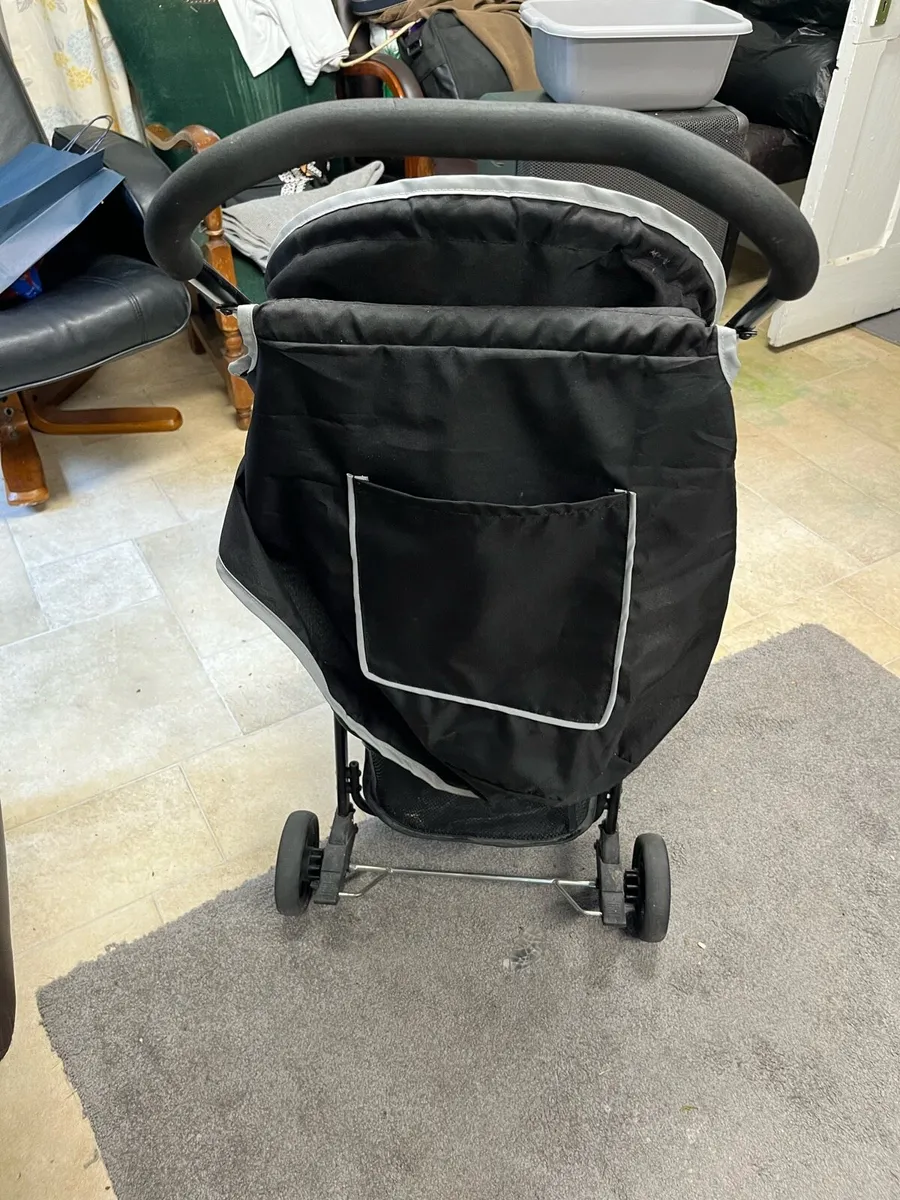 Hauck baby stroller - Image 3