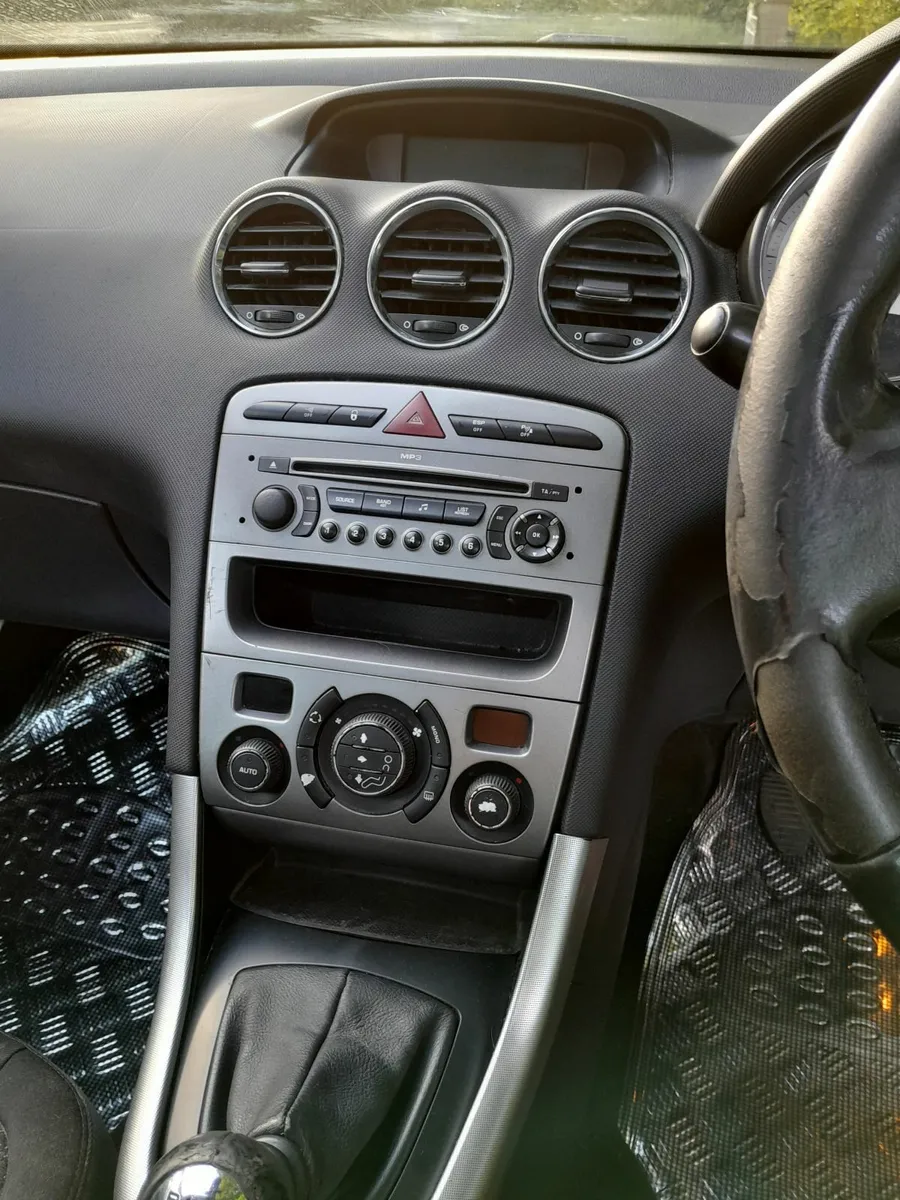 Peugeot 308 2008 - Image 4