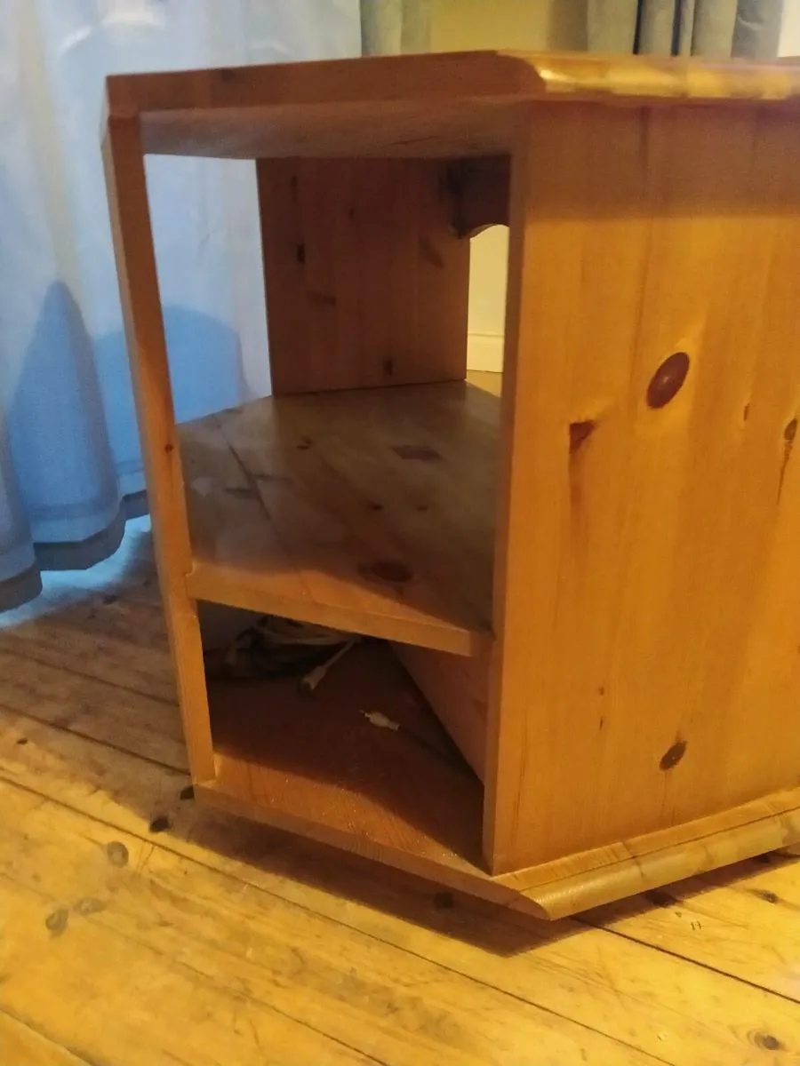 Tv stand - Image 2