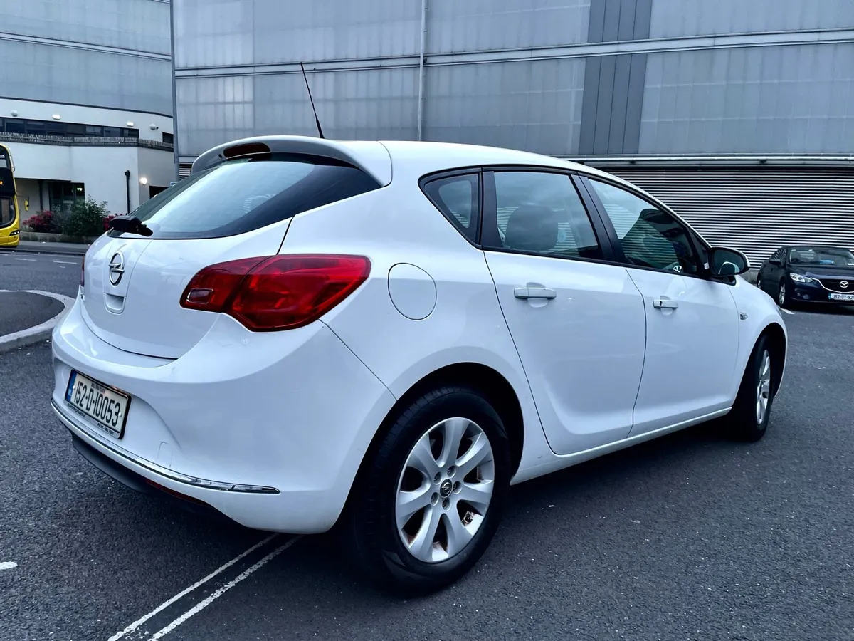 Opel Astra 1.4 petrol NCTD&TAXED - Image 3