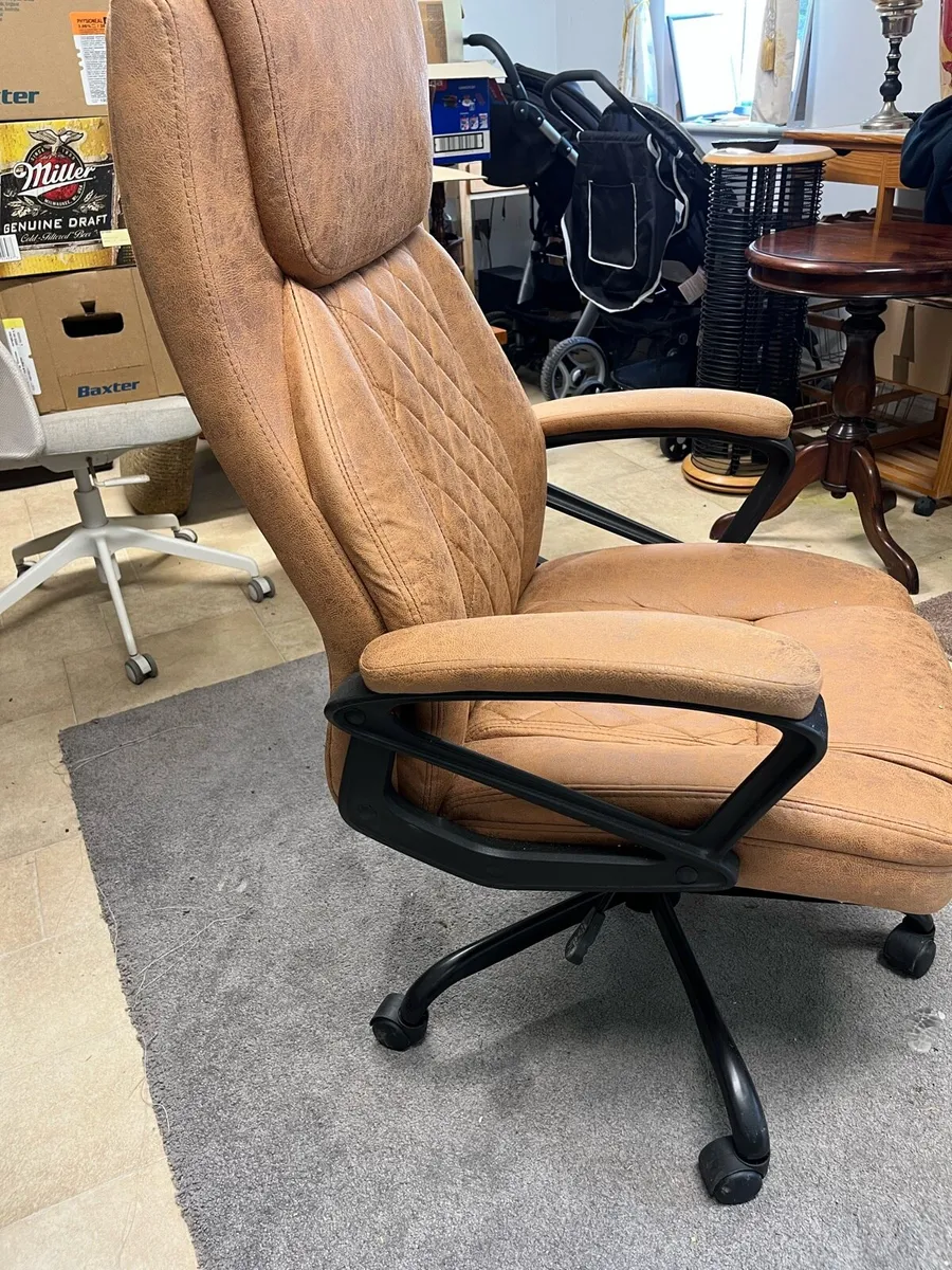 Office chair - Image 2